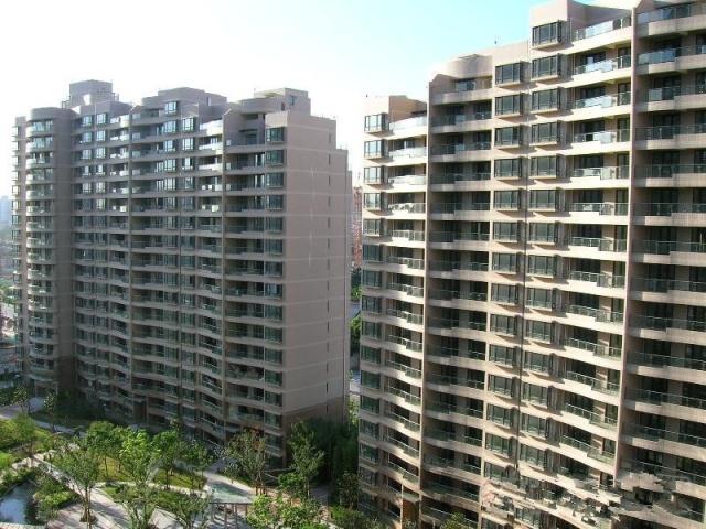 地方楼市调控严控风险稳字当头 加快培育住房租赁市场成关键